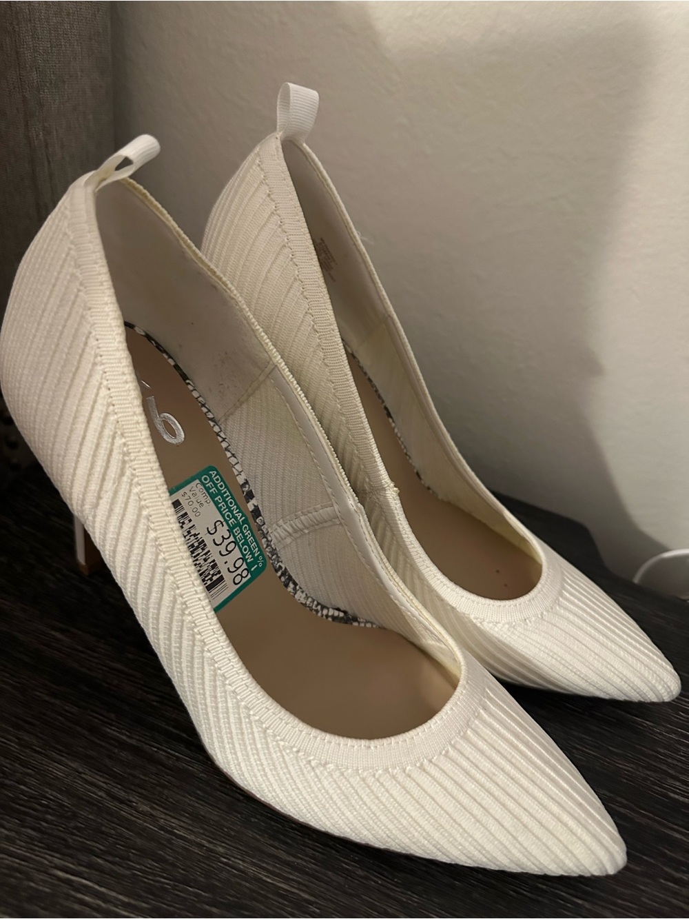 Mi Cream Pointed-Toe Ribbed Pump Heels